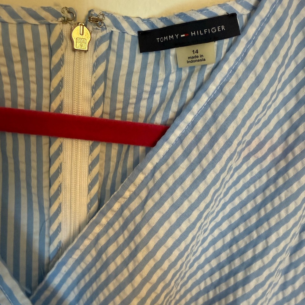 Tommy Hillfiger wrap a line seersucker dress - Picture 5 of 7